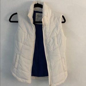 Aeropostale White Puffed Vest